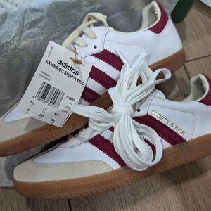 Burgundy Adidas Samba sporty and rich sneakers